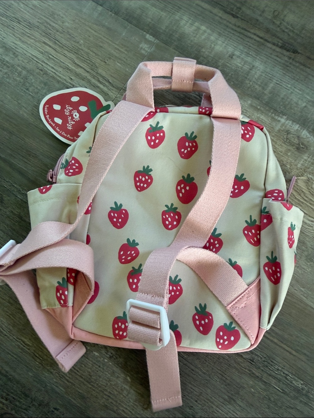 Itzy Ritzy | Itzy Bitzy Bag Toddler Strawberry Print Backpack - Picture 3 of 5